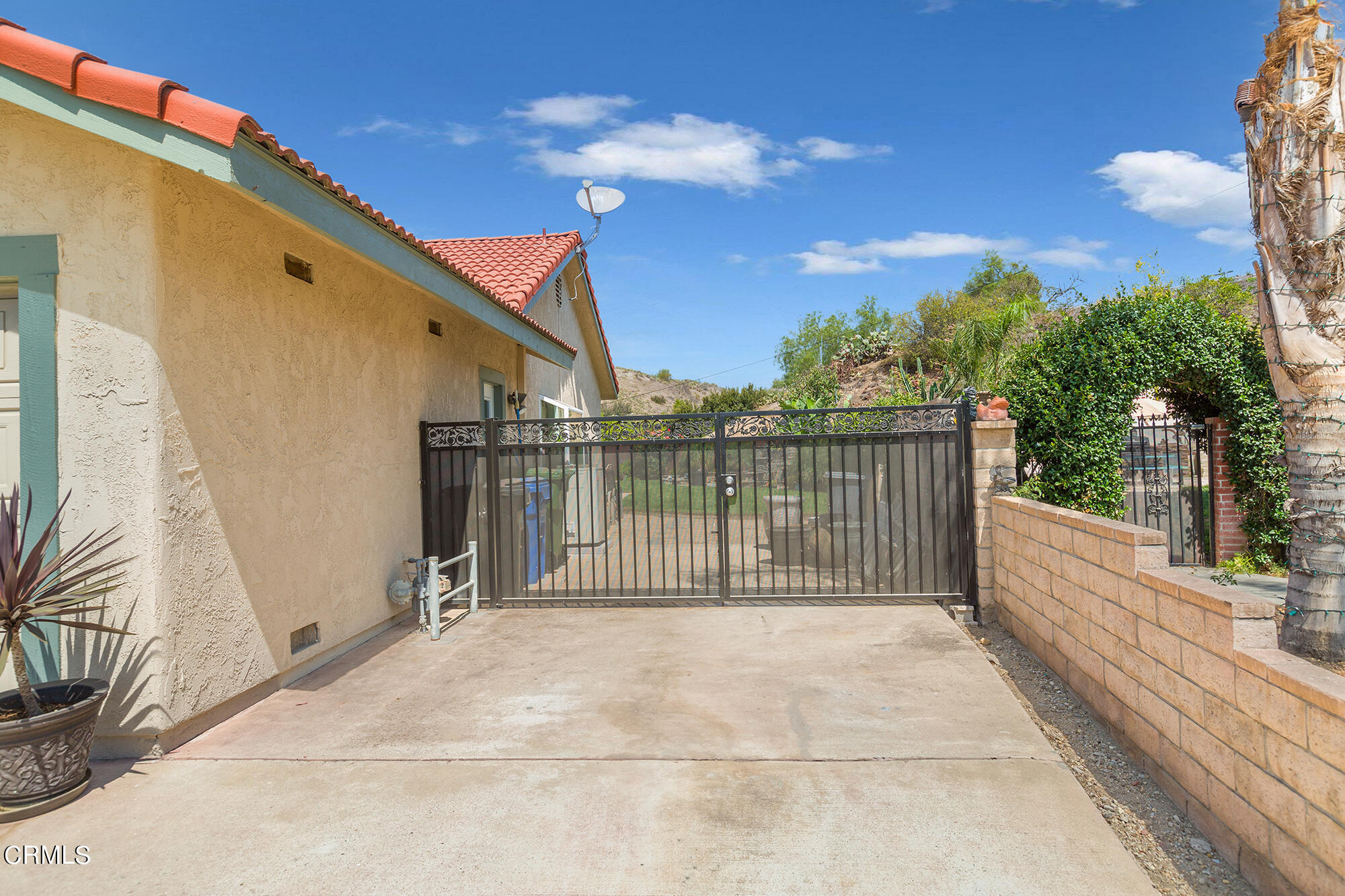 777 Sir George Court Moorpark, CA 93021 - Photo 20 of 22 a view of balcony with a floor to ceiling window and tree