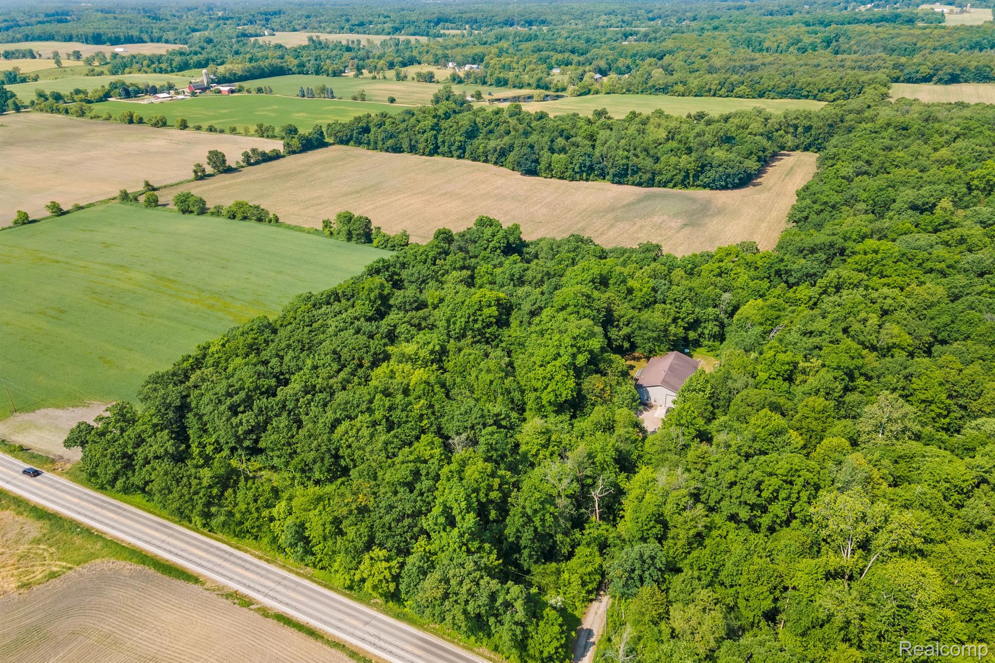 9255 Argentine Road Linden, MI 48451 - Photo 28 of 32 Gallery Image 28