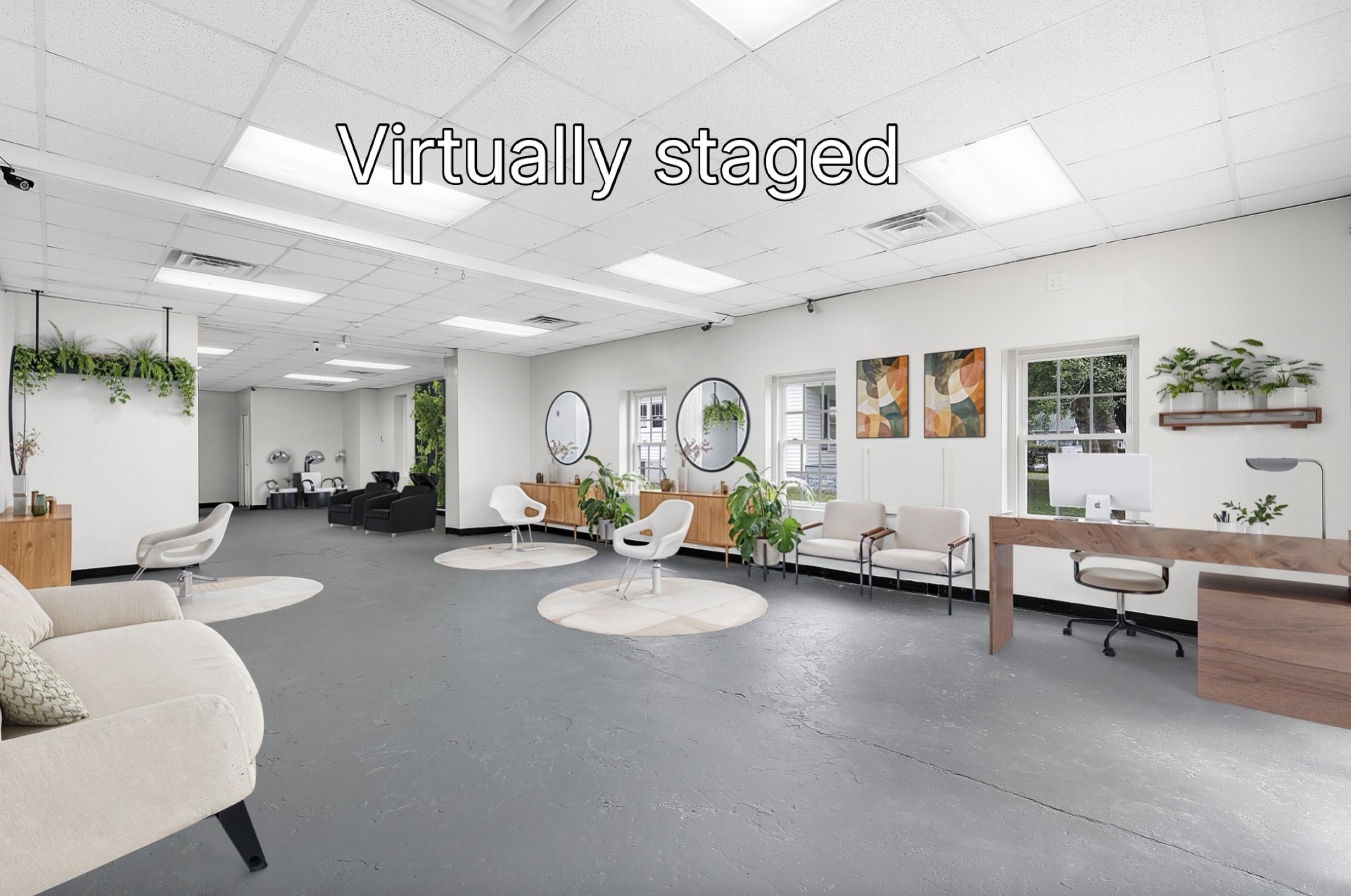 802 North Washington Street Tullahoma, TN 37388 - Photo 3 of 37 a living room with furniture and a wooden floor