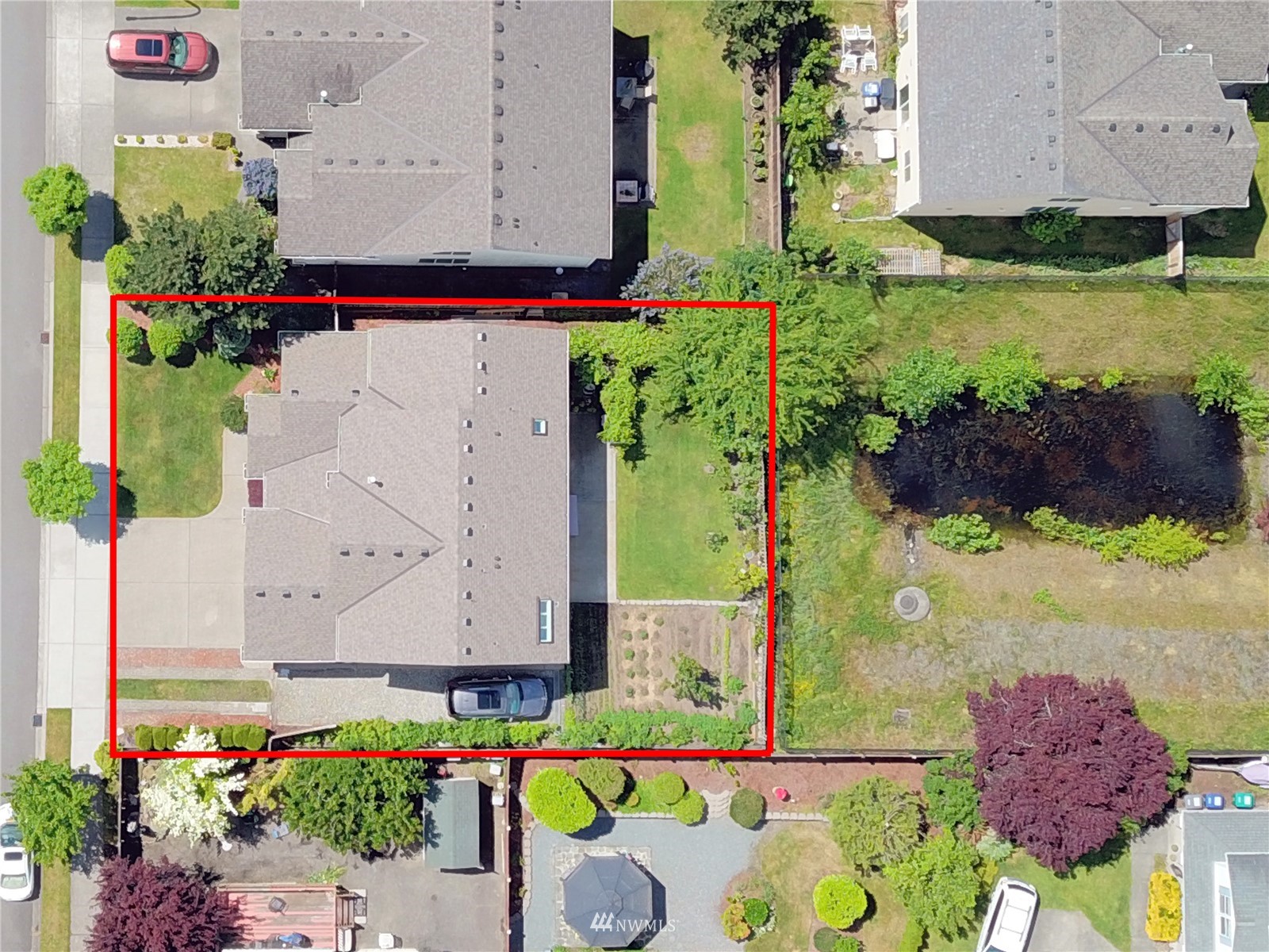 914 Southwest 361st Street Federal Way, WA 98023 - Photo 38 of 40 an aerial view of a house
