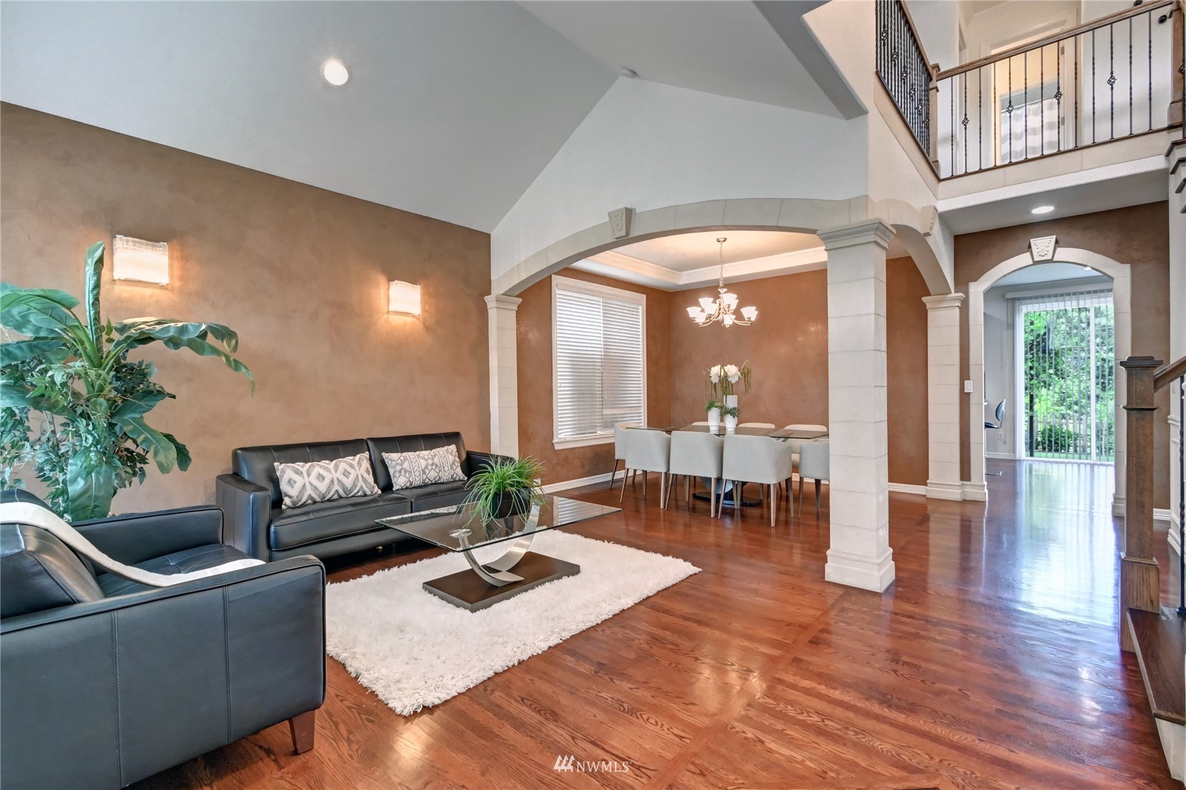 914 Southwest 361st Street Federal Way, WA 98023 - Photo 5 of 40 a living room with furniture and a large window