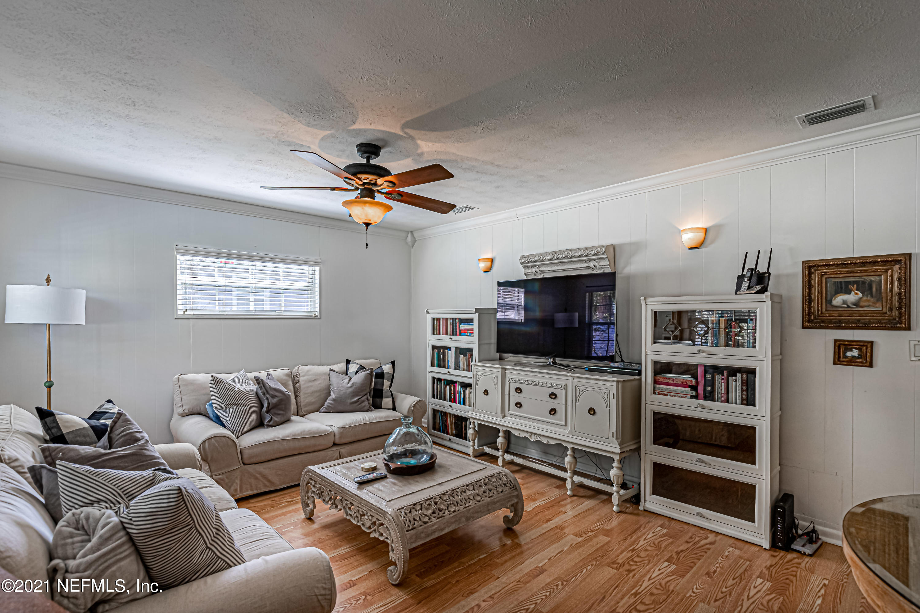 9765 Doolittle Road Jacksonville, FL 32246 - Photo 19 of 40 19-Family Room