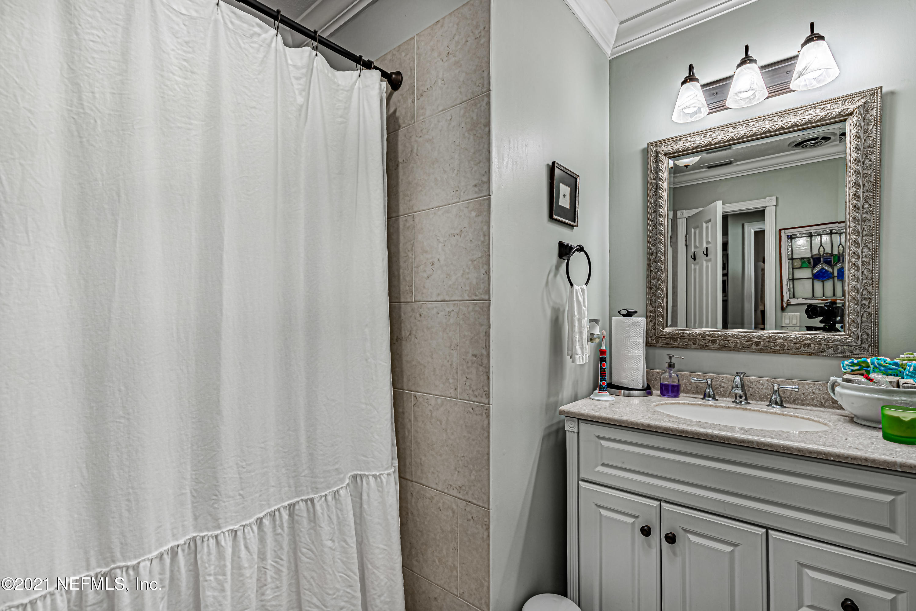 9765 Doolittle Road Jacksonville, FL 32246 - Photo 31 of 40 31-Bathroom