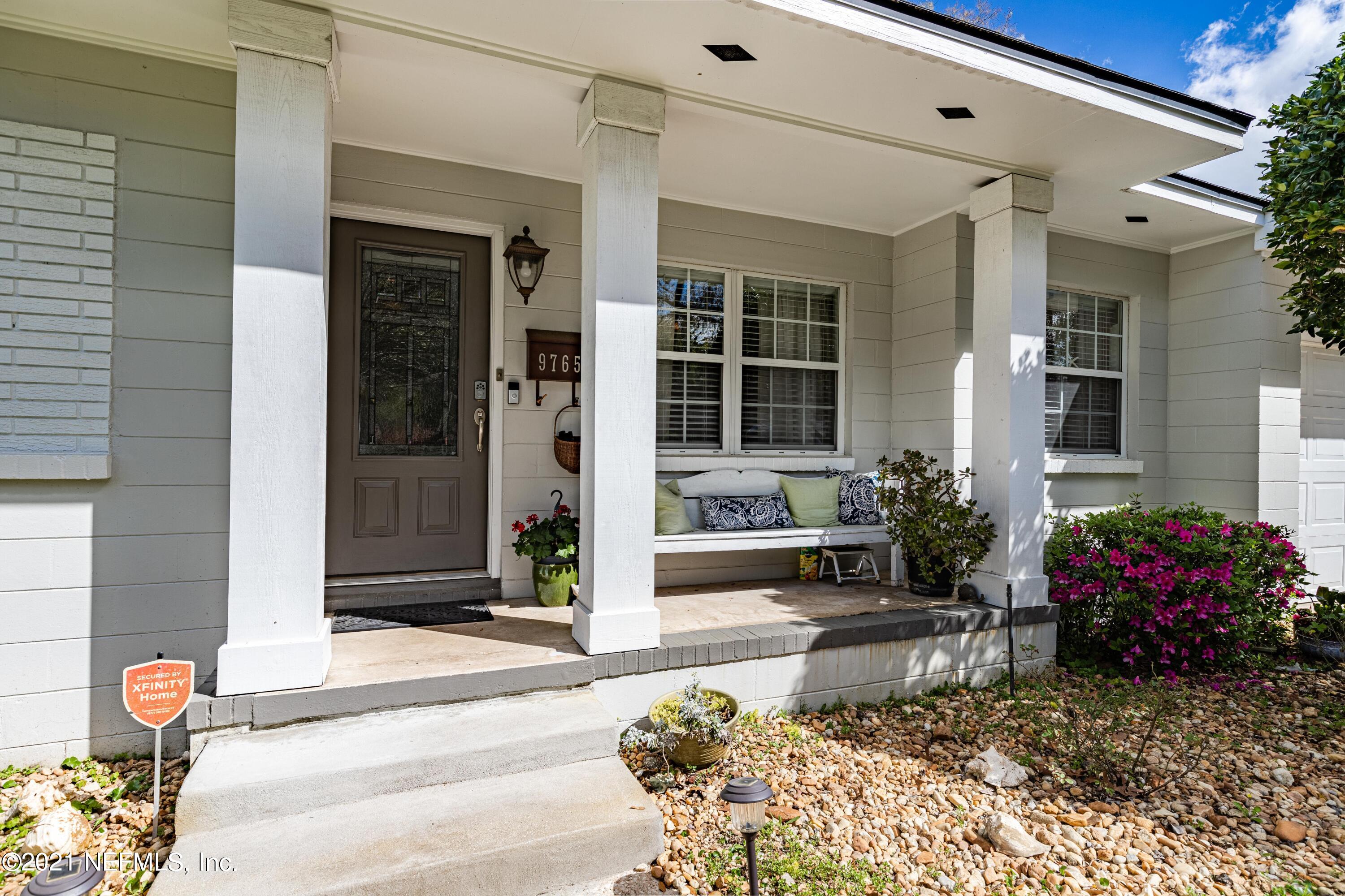 9765 Doolittle Road Jacksonville, FL 32246 - Photo 4 of 40 4-Front Porch