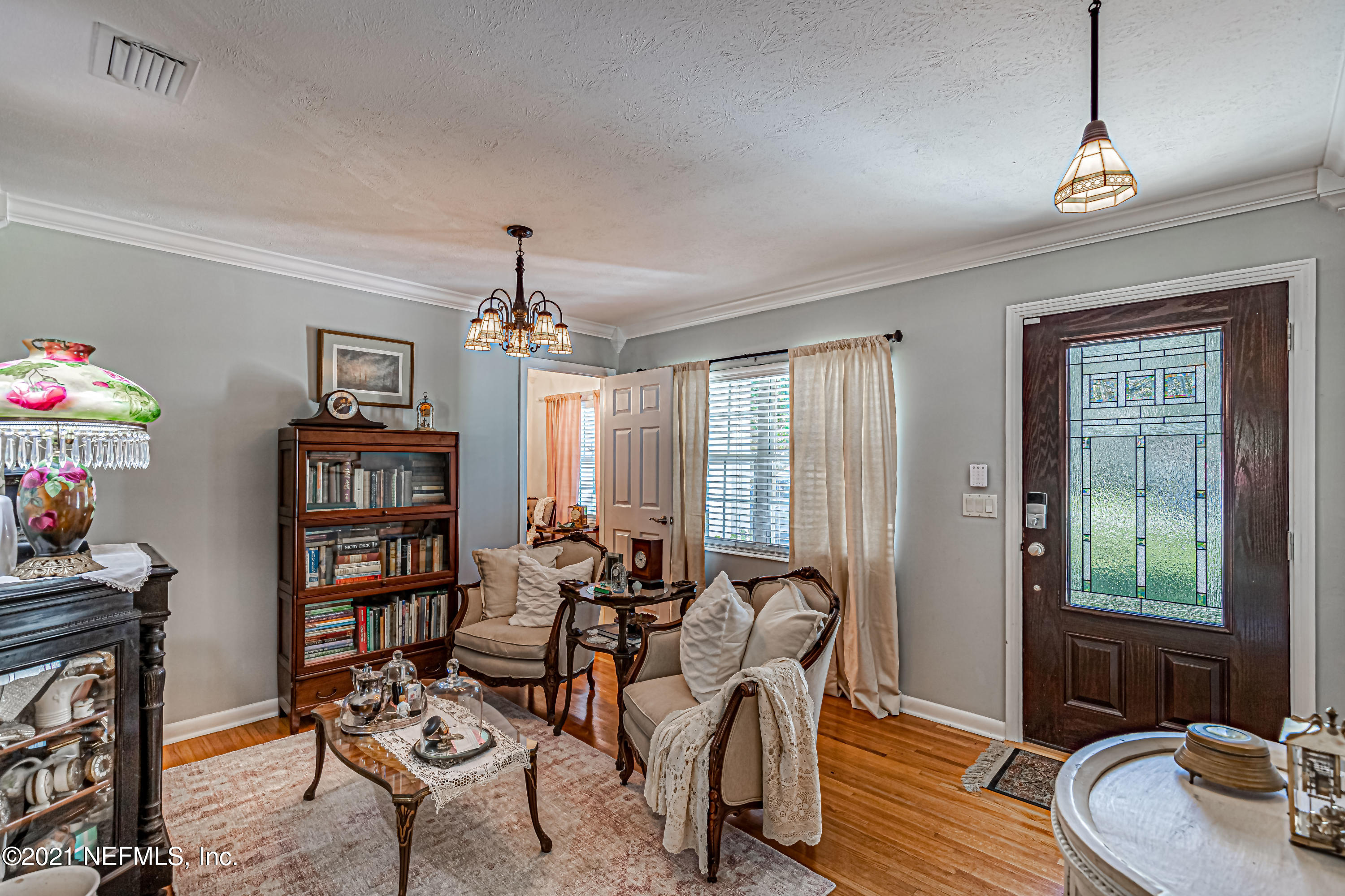 9765 Doolittle Road Jacksonville, FL 32246 - Photo 6 of 40 6-Foyer Living Room