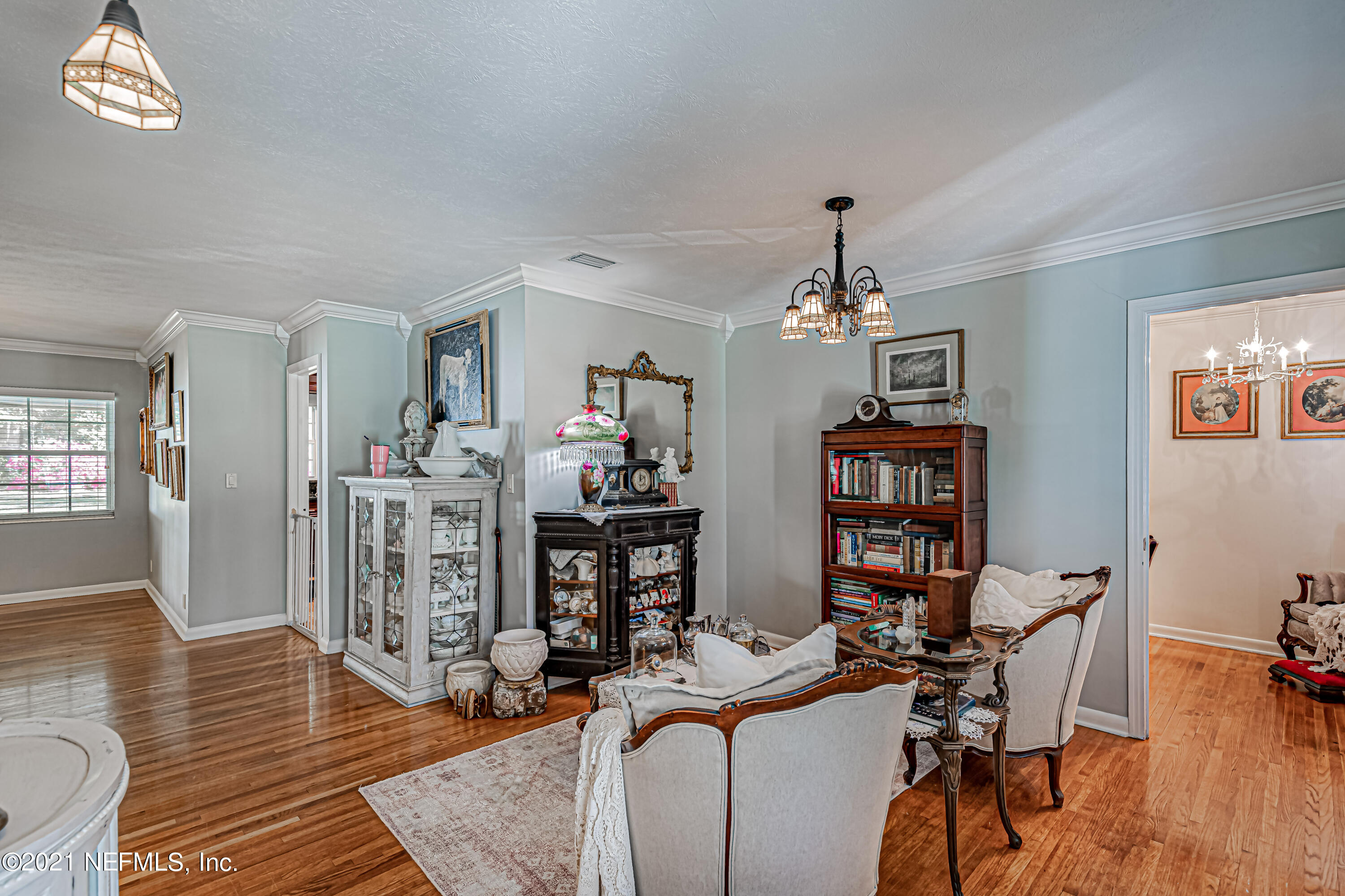 9765 Doolittle Road Jacksonville, FL 32246 - Photo 7 of 40 7-Living Room