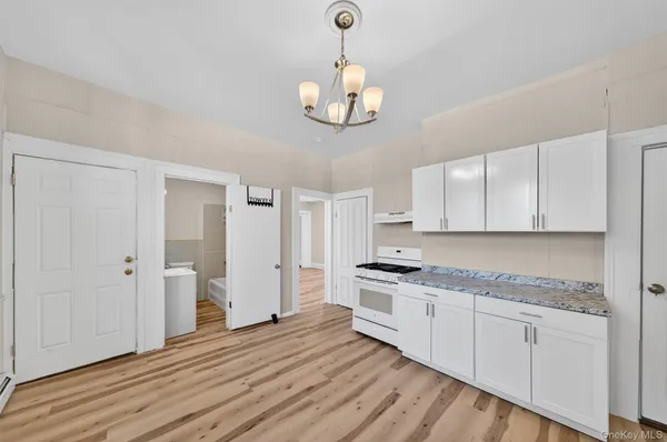 $2,900 | 82 Jersey Avenue, Port Jervis, NY 12771
