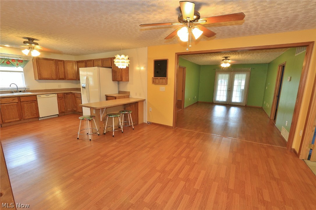 35 West 11th Street Dresden, OH 43821 - Photo 2 of 23