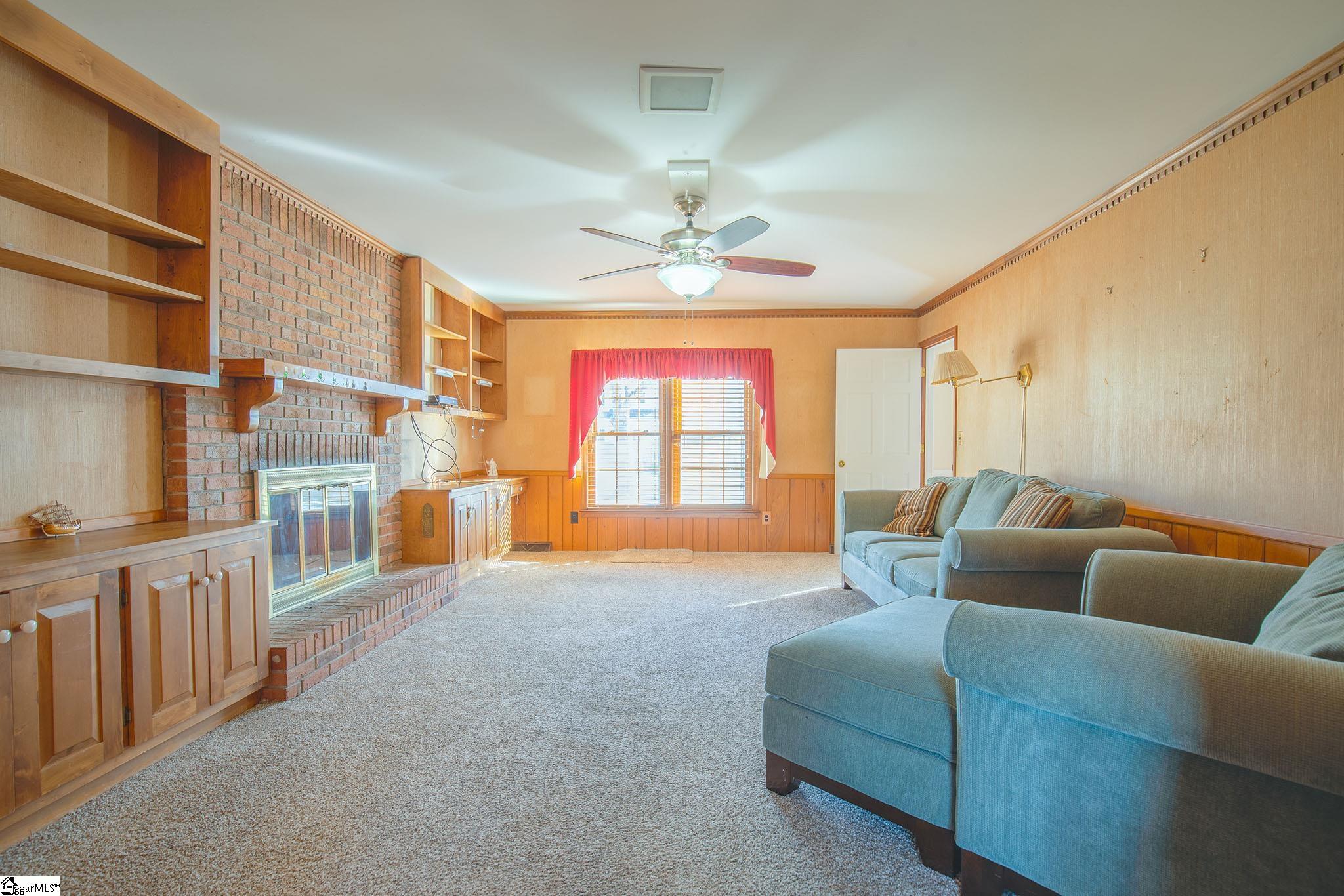 414 Roberts Road Taylors, SC 29687 - Photo 9 of 36 Gallery Image 9
