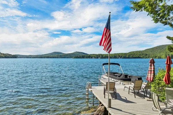 $1,800,000 | 21 Cedergren Road, New Durham, NH 03855