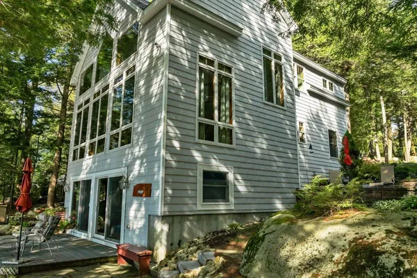 $1,800,000 | 21 Cedergren Road, New Durham, NH 03855