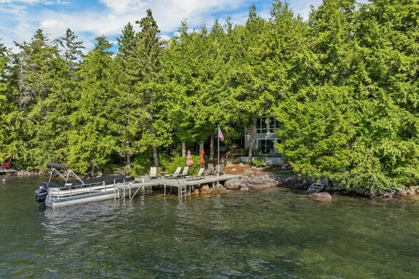 $1,800,000 | 21 Cedergren Road, New Durham, NH 03855