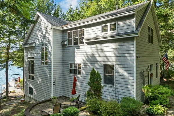 $1,800,000 | 21 Cedergren Road, New Durham, NH 03855