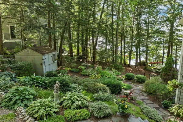 $1,800,000 | 21 Cedergren Road, New Durham, NH 03855