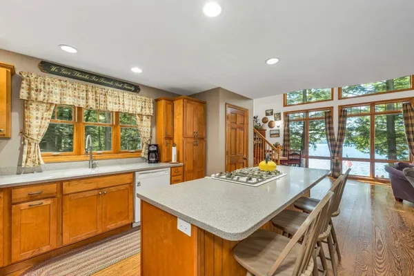 $1,800,000 | 21 Cedergren Road, New Durham, NH 03855