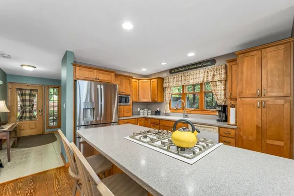 $1,800,000 | 21 Cedergren Road, New Durham, NH 03855