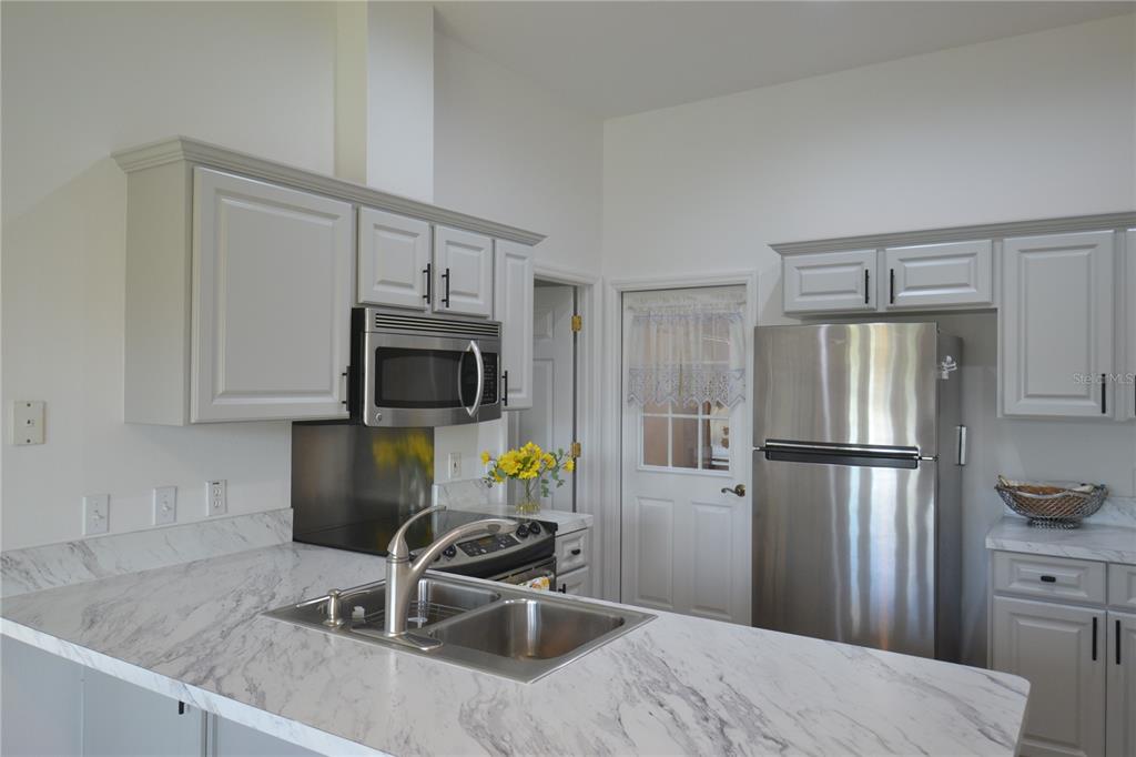 4020 Casa Del Sol Way New Port Richey, FL 34655 - Photo 3 of 98