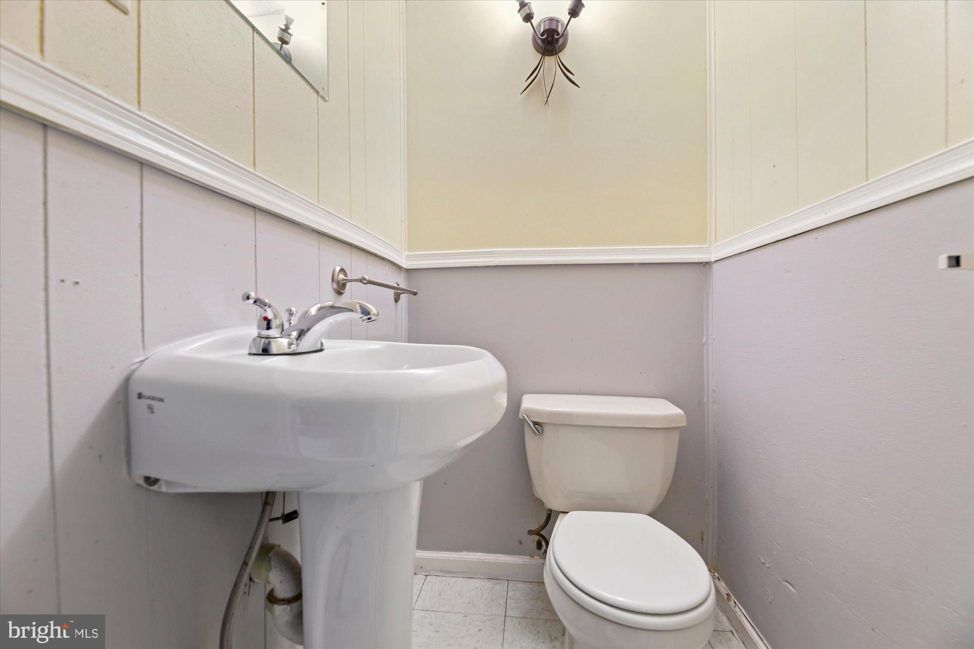 770 Seawall Road Essex, MD 21221 - Photo 16 of 18 Gallery Image 16