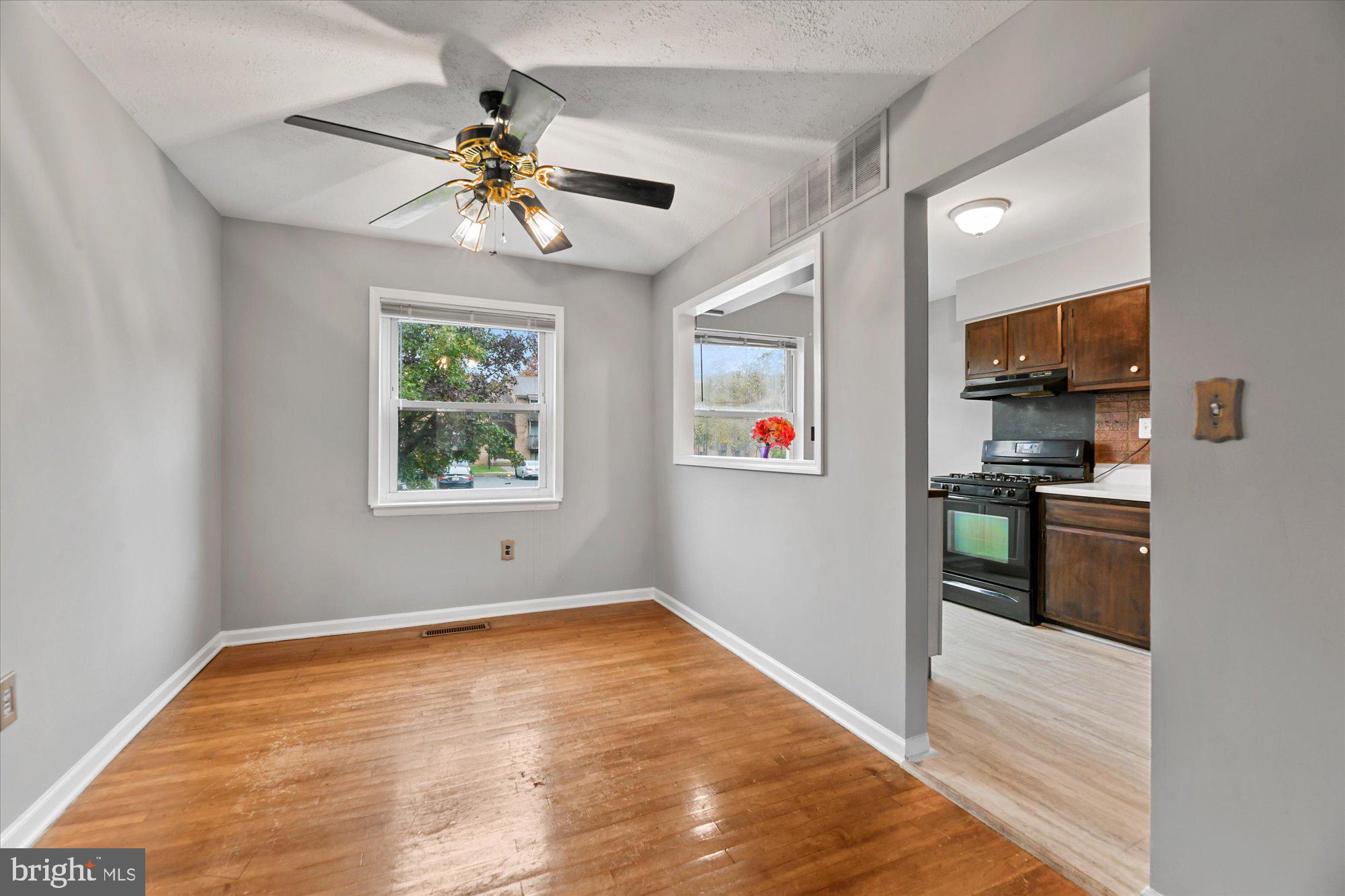 770 Seawall Road Essex, MD 21221 - Photo 5 of 18 Gallery Image 5