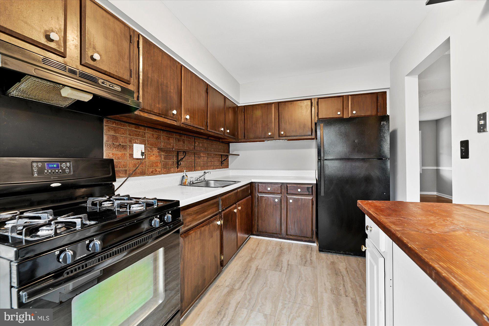 770 Seawall Road Essex, MD 21221 - Photo 8 of 18 Gallery Image 8