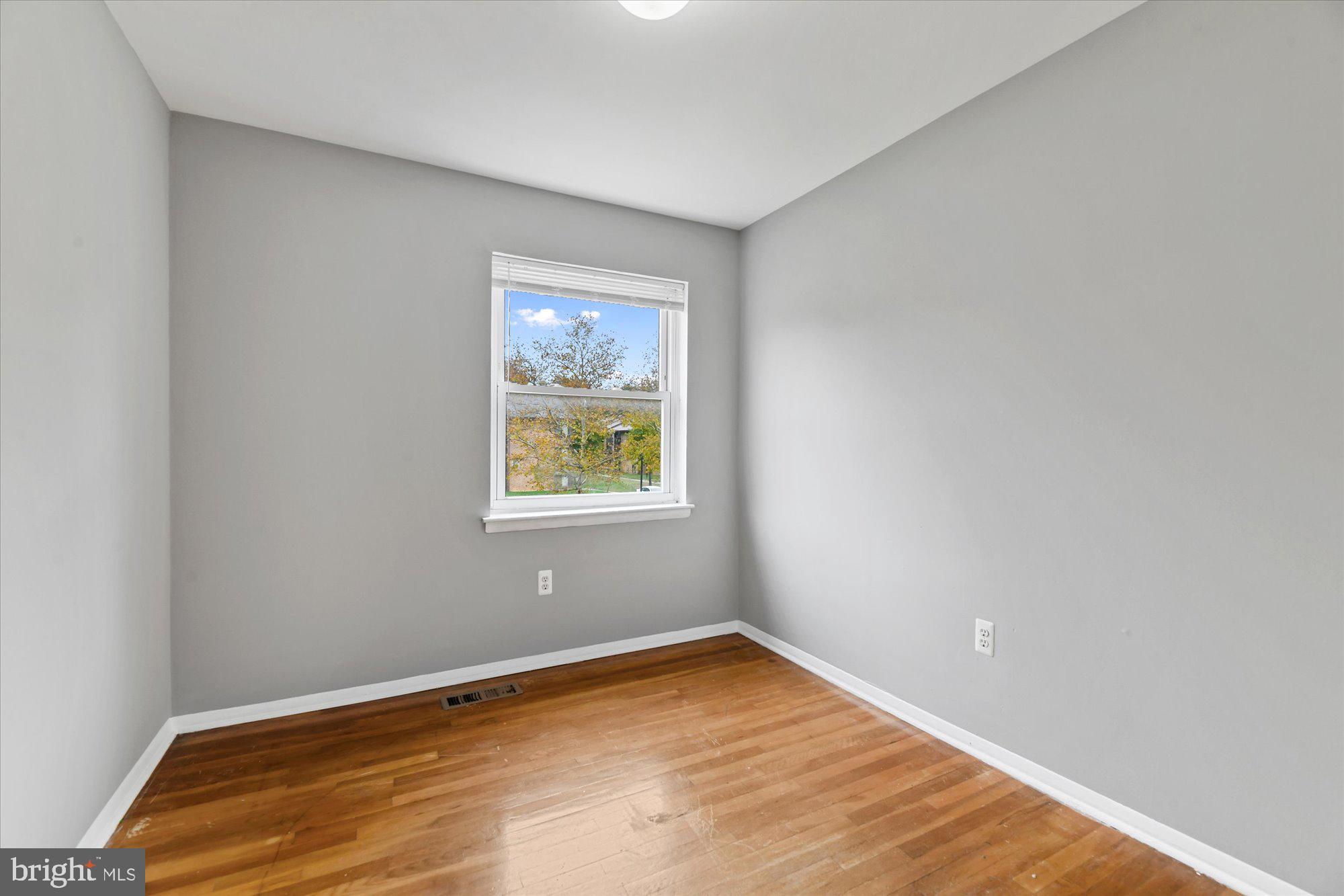 770 Seawall Road Essex, MD 21221 - Photo 10 of 18 Gallery Image 10