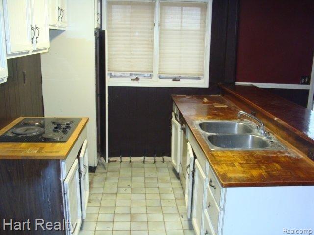 1495 Indian Road Lapeer, MI 48446 - Photo 21 of 24 032.jpg