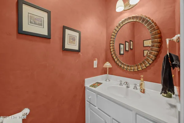 $444,000 | 103 Ridge Road, Chocowinity, NC 27817