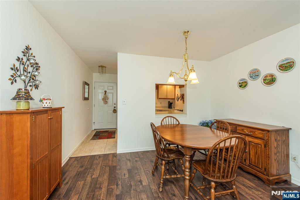 309 Mark Twain Way Mahwah, NJ 07430 - Photo 9 of 21