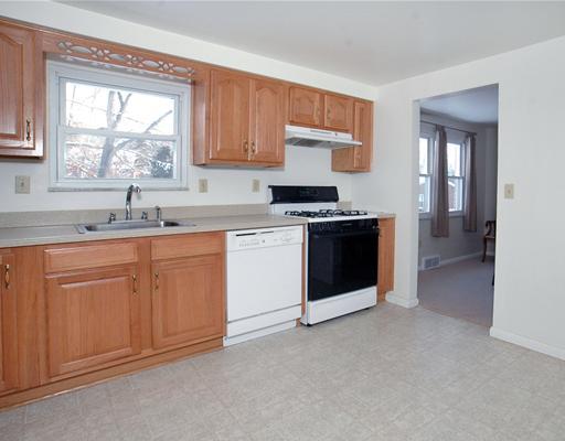 16 Moraine Road Plum, PA 15239 - Photo 3 of 16 Kitchen.