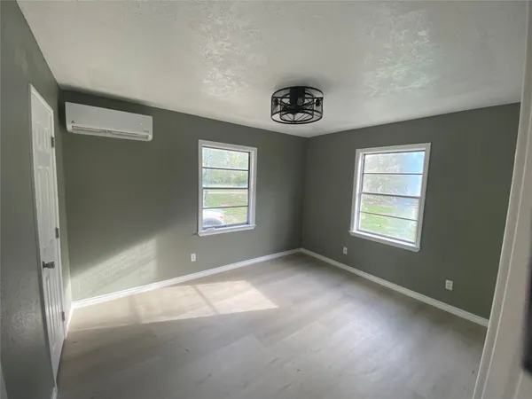 $1,500 | 13068 Highway 146, Liberty, TX 77575