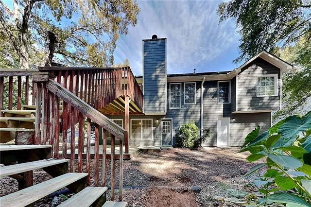 a view of outdoor space yard deck and deck
