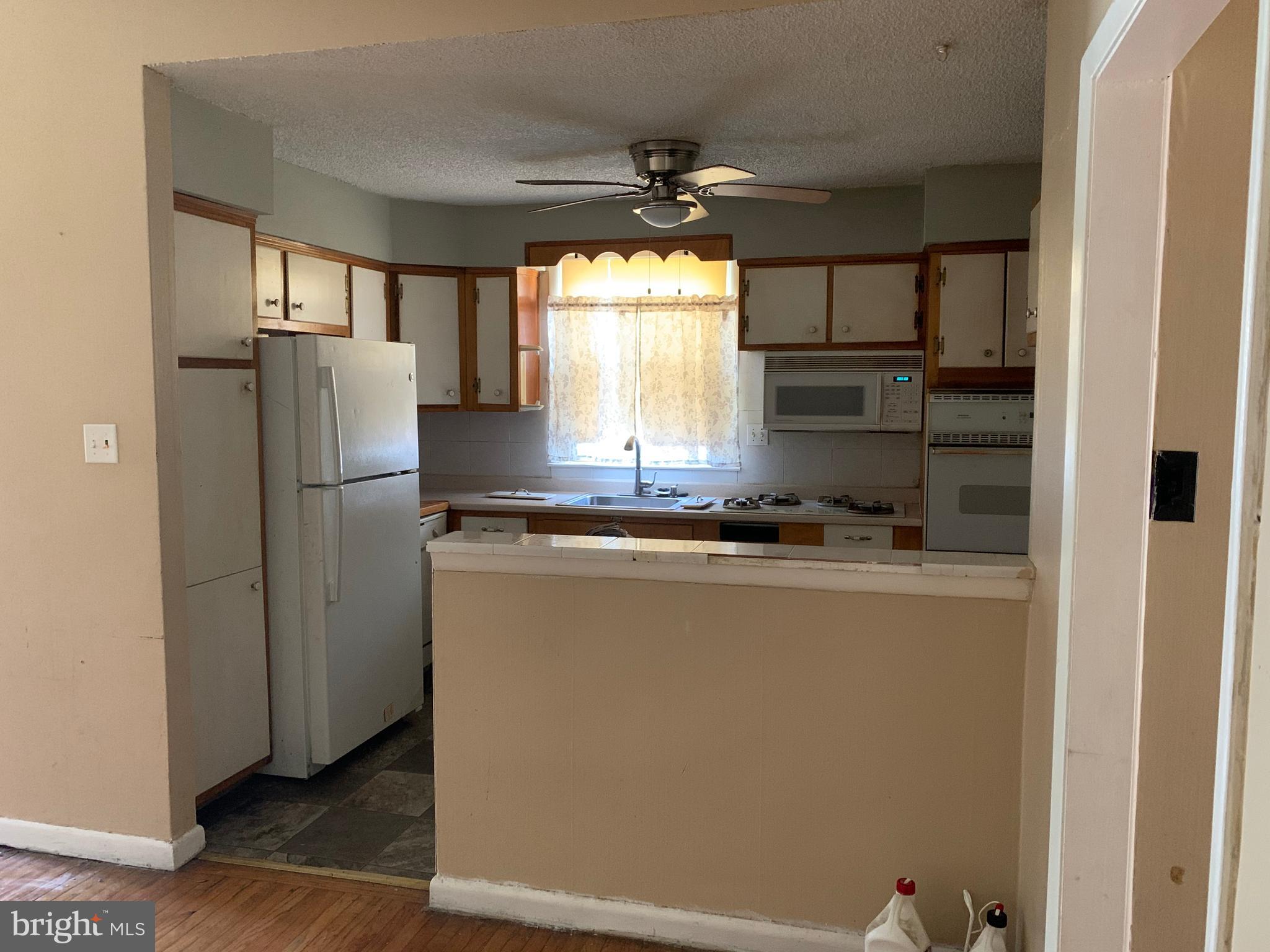 583 Wanamaker Road Jenkintown, PA 19046 - Photo 12 of 46 Kitchen