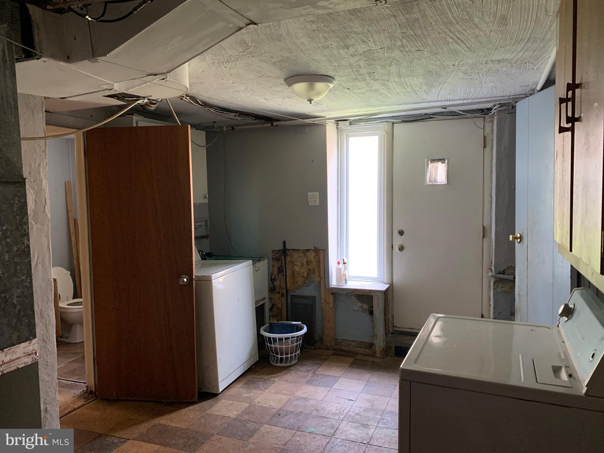 583 Wanamaker Road Jenkintown, PA 19046 - Photo 34 of 46 Basement Laundry