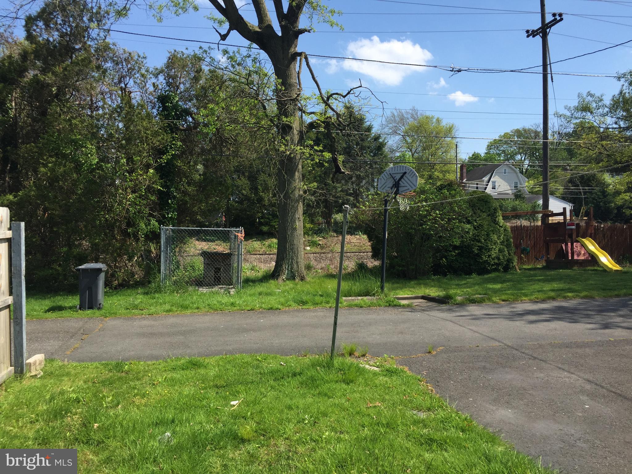 583 Wanamaker Road Jenkintown, PA 19046 - Photo 46 of 46 Yard area