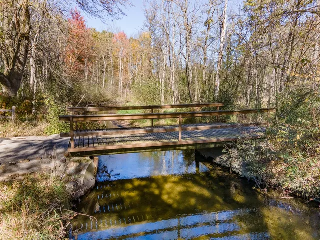 $774,000 | N2068 State Road 22, Wautoma, WI 54982