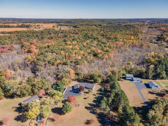 $774,000 | N2068 State Road 22, Wautoma, WI 54982