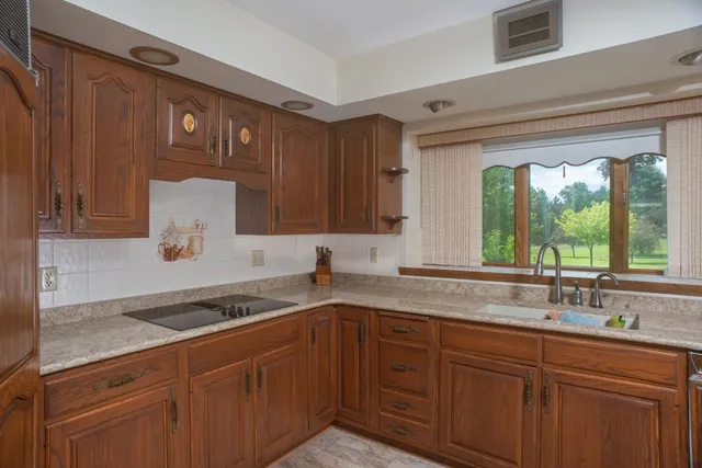 $774,000 | N2068 State Road 22, Wautoma, WI 54982