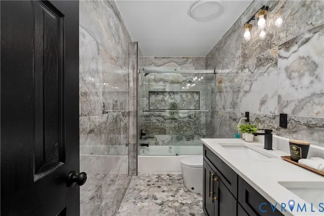 $305,000 | 6 South Old Church Street, Petersburg, VA 23803