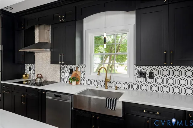 $305,000 | 6 South Old Church Street, Petersburg, VA 23803