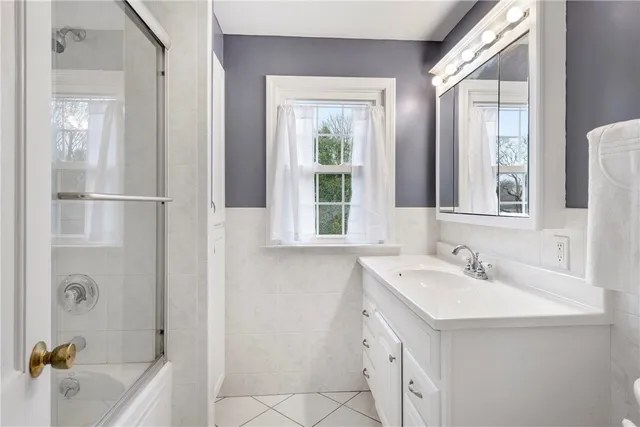 $879,000 | 215 Harris Avenue, Portsmouth, RI 02871