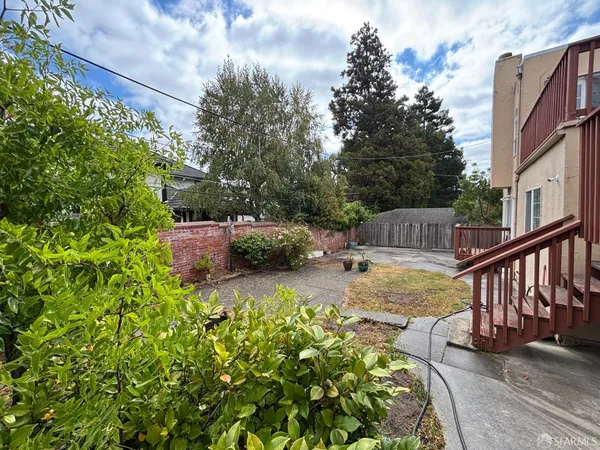 $3,290,000 | 450 Laurel Avenue, Millbrae, CA 94030