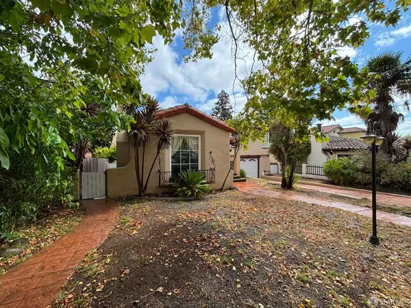 $3,290,000 | 450 Laurel Avenue, Millbrae, CA 94030