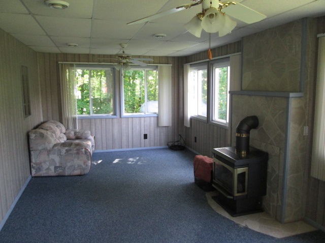3749 East Rose City Road Lupton, MI 48635 - Photo 9 of 18 1830109-8.JPG