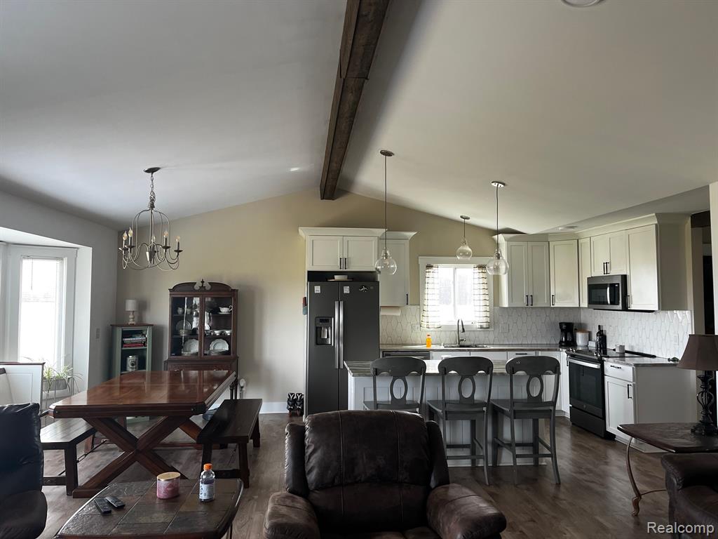 8565 Dryden Road Almont, MI 48003 - Photo 5 of 15
