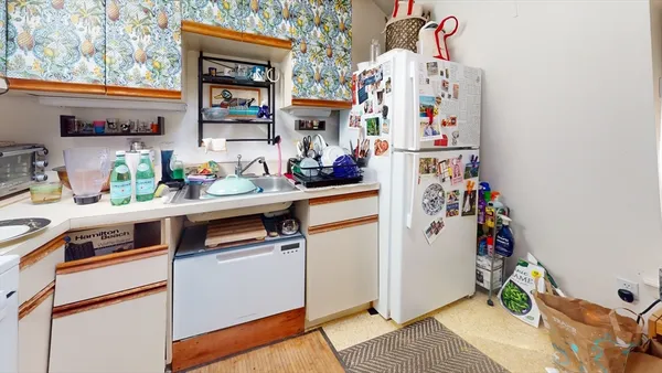 $2,195 | 12 Lyman Street, Unit 3, Waltham, MA 02452