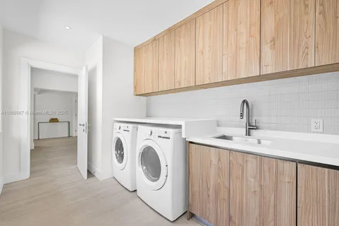 a view of room and empty room