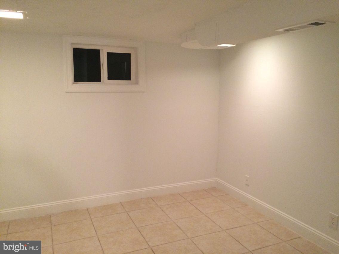 4713 Edgewood Road College Park, MD 20740 - Photo 6 of 6 Bath