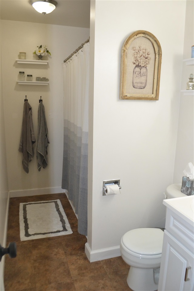 8185 Birch Road Saginaw, MI 48609 - Photo 16 of 36 Gallery Image 16
