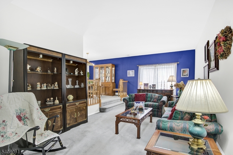 22 Faesch Court, Unit 22 Rockaway, NJ 07866 - Photo 4 of 23