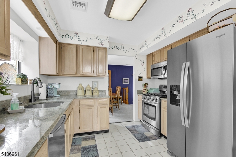 22 Faesch Court, Unit 22 Rockaway, NJ 07866 - Photo 9 of 23